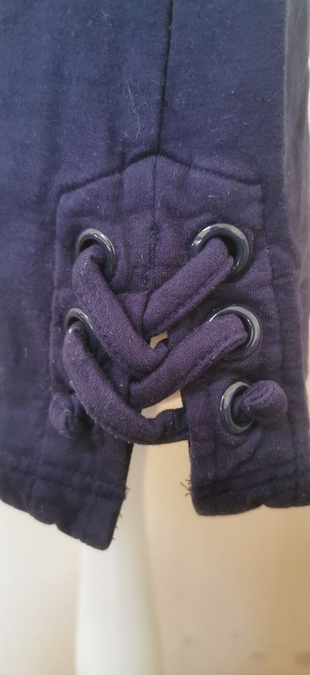 Maglioni & Felpe: Dunkelblauer Pullover mit Einhorn-Motiv in Grösse 134 – Usato da Langendorf venduto da Laedi6 3