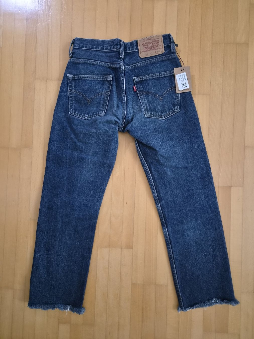 Levi's Jeans: Levi's cropped jean 26/30 – D'occasion à Männedorf par vic_mnd 1
