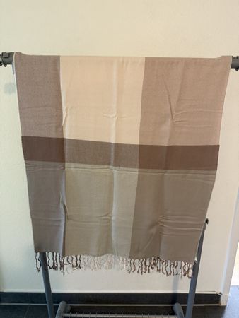 Schöner karierter Schal in Beige- und Brauntönen, neu!