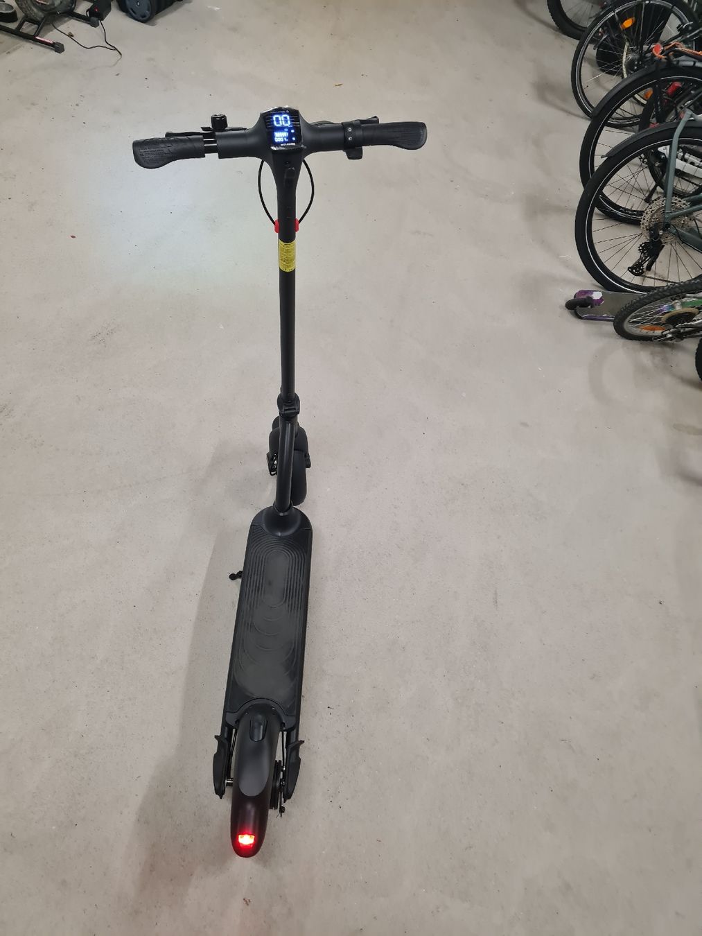Kickboard: E trotti 48v 500w – Nuovo (secondo la descrizione) da Einsiedeln venduto da RKmnc 1