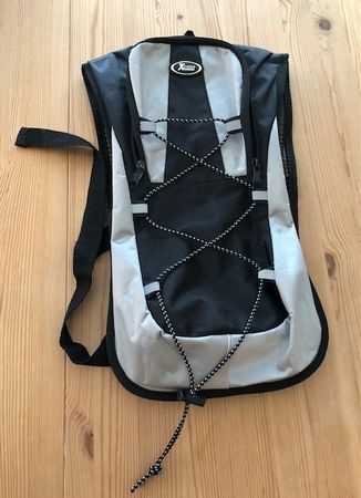 Sac à dos vélo X-Case noir et argent taille unique, bon état
