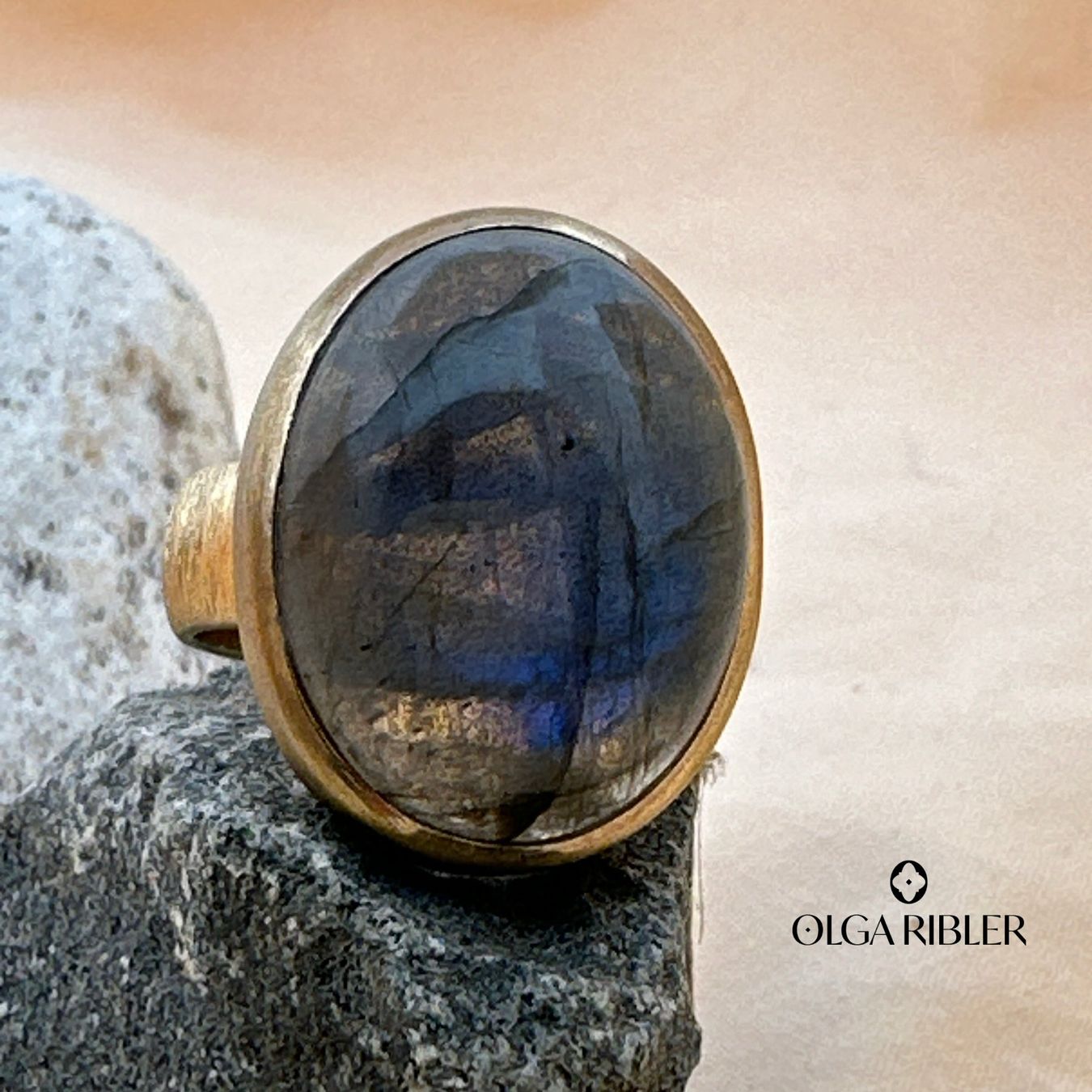 Olga Ribler Ringe: Unikate Silber Ring 925 mit Labradorite Grösse 58 – Neu (gemäss Beschreibung) aus Luzern von Schmuckoutlet 1