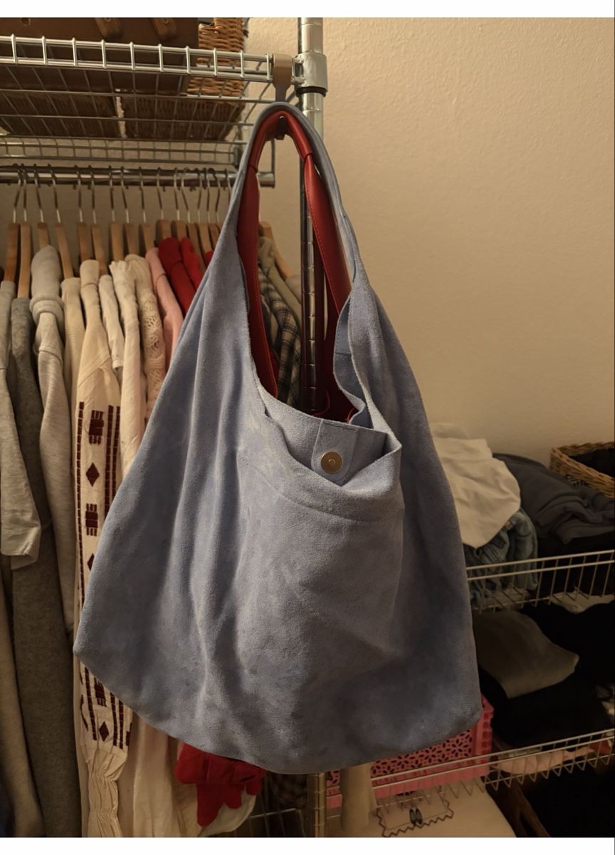 Taschen für Damen: HELLBLAUE WILDLEDER-SHOPPER-TASCHE – Gebraucht aus Zürich von lil_6sbt 2