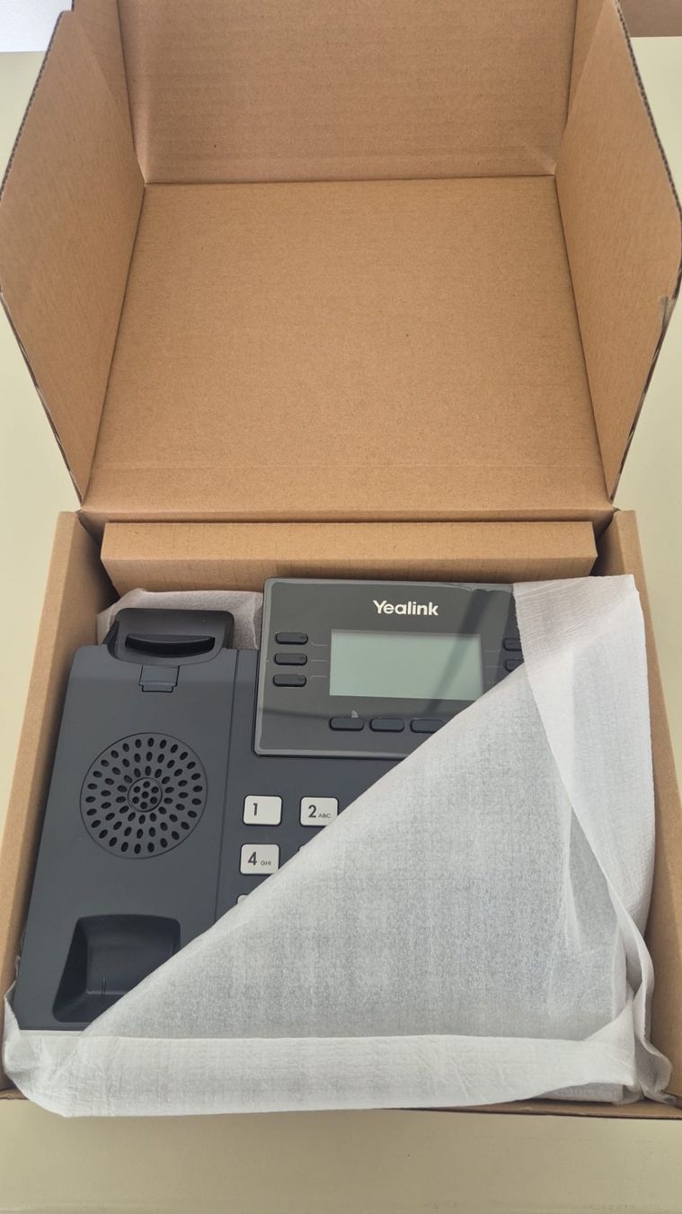 Yealink Téléphones: VoipTelefon Yealink SIP-T42S, gebraut – D'occasion à Winterthur par CamiStore 1