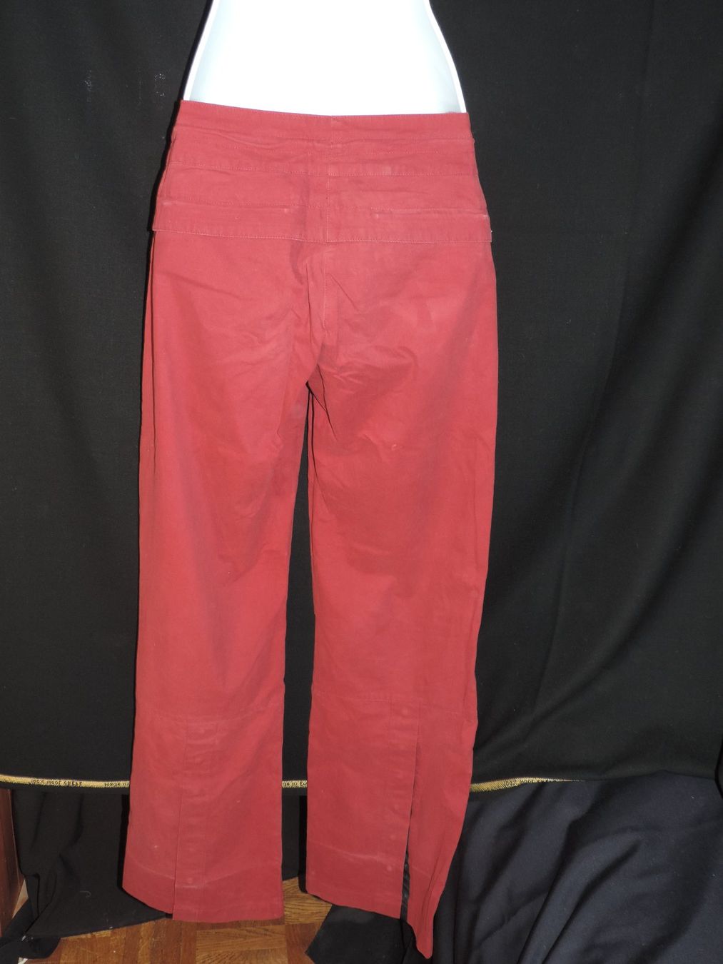 Pantaloni: pantalon droit rouge bordeaux – Usato da Genève venduto da Axelle333 8