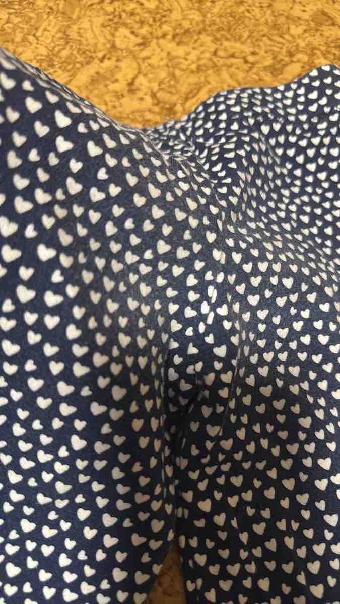 Hosen: Kinderhose dunkelblau mit Herzmuster handmade – Gebraucht aus Zürich von Belisimo 4