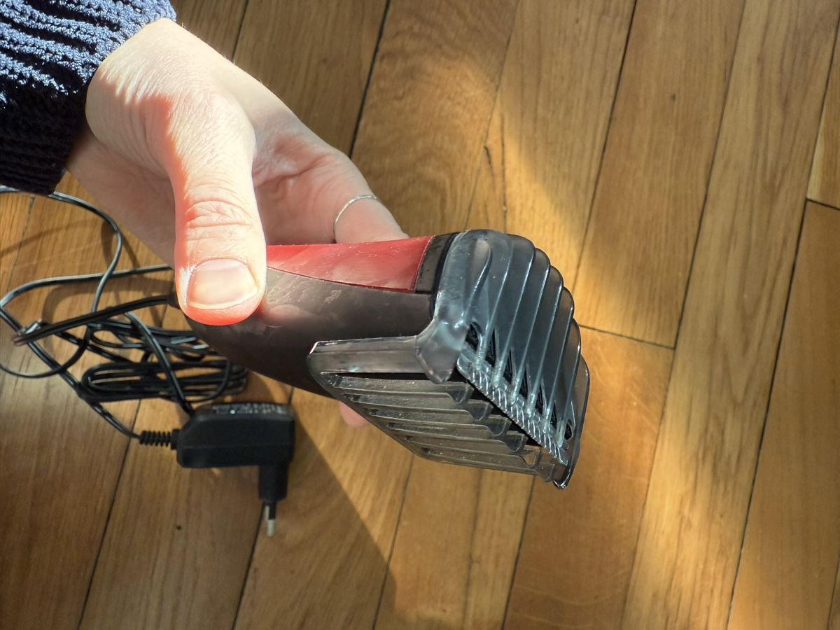 Remington Rasoi & Lamette da barba: Rasierer / Trimmer Remington – Usato da Zürich venduto da Soschi-25 3