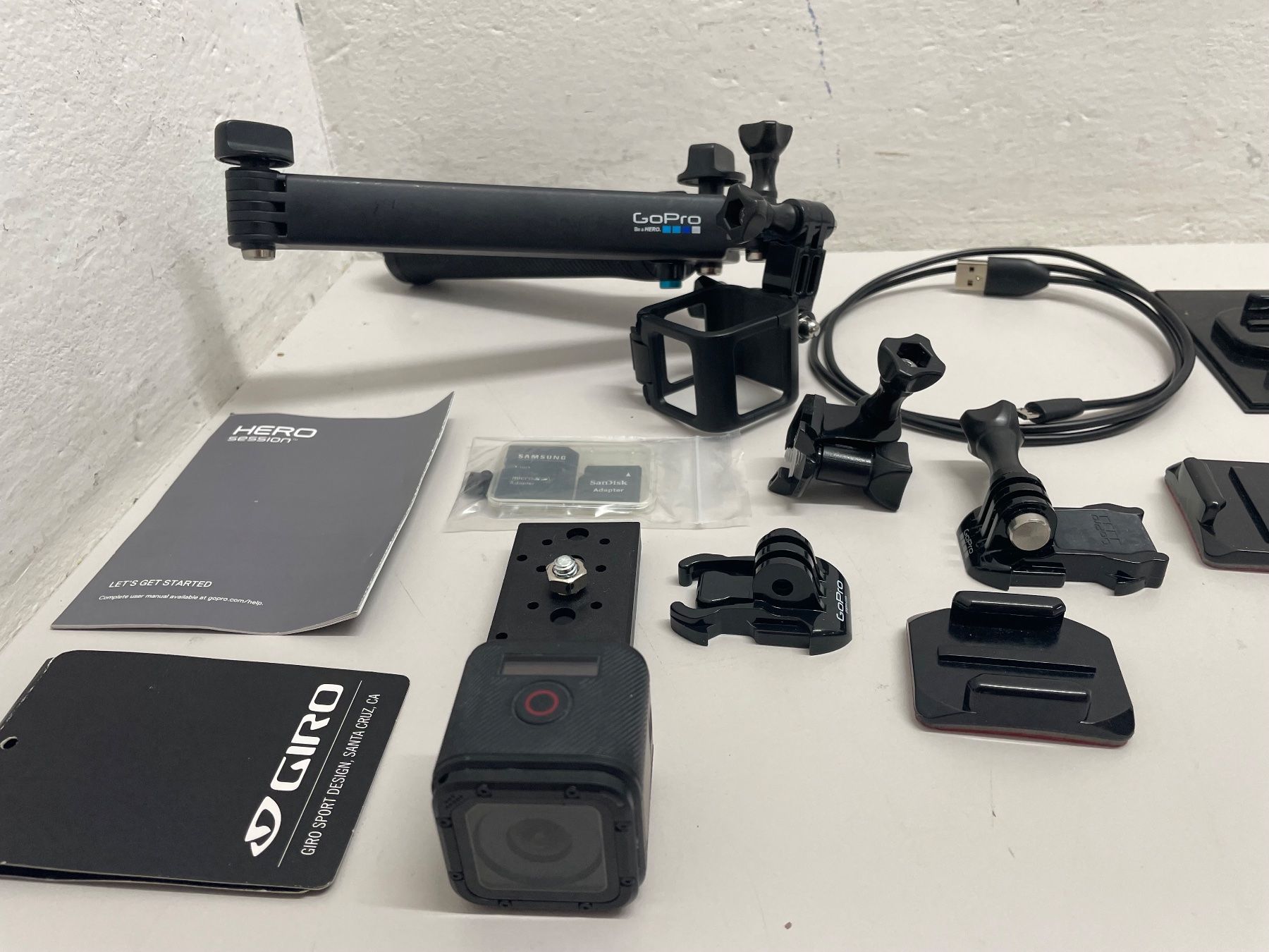 Gopro Action Cam: GoPro hero 4 session mit diversem Zubehör – Usato da Niederdorf venduto da LeptonAG 3