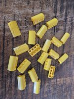 lego 6081 lot de 20 pièces Yellow Slope, Curved