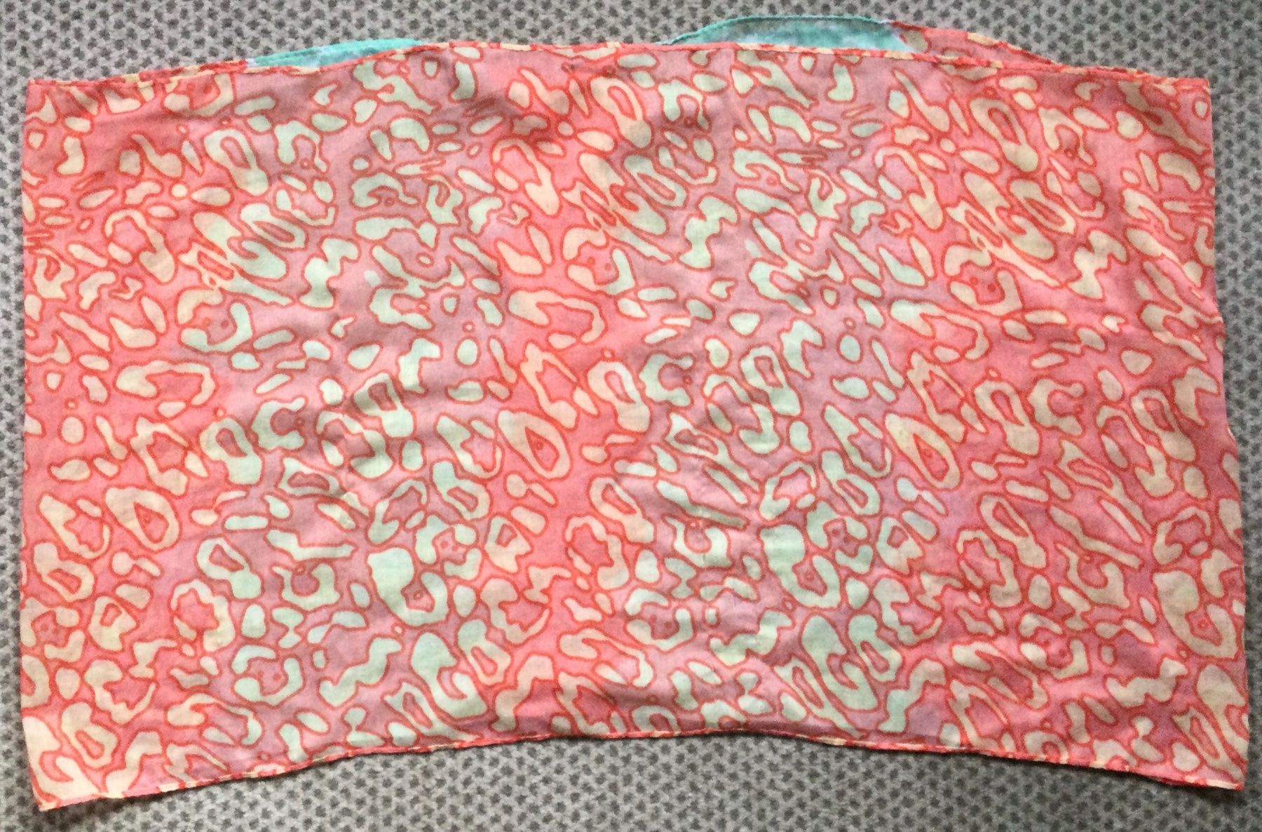 Foulard & Sciarpe: 10 Foulards, Polyester und Seide Schnäppchenpreis – Usato da Ulisbach venduto da sasha6 6