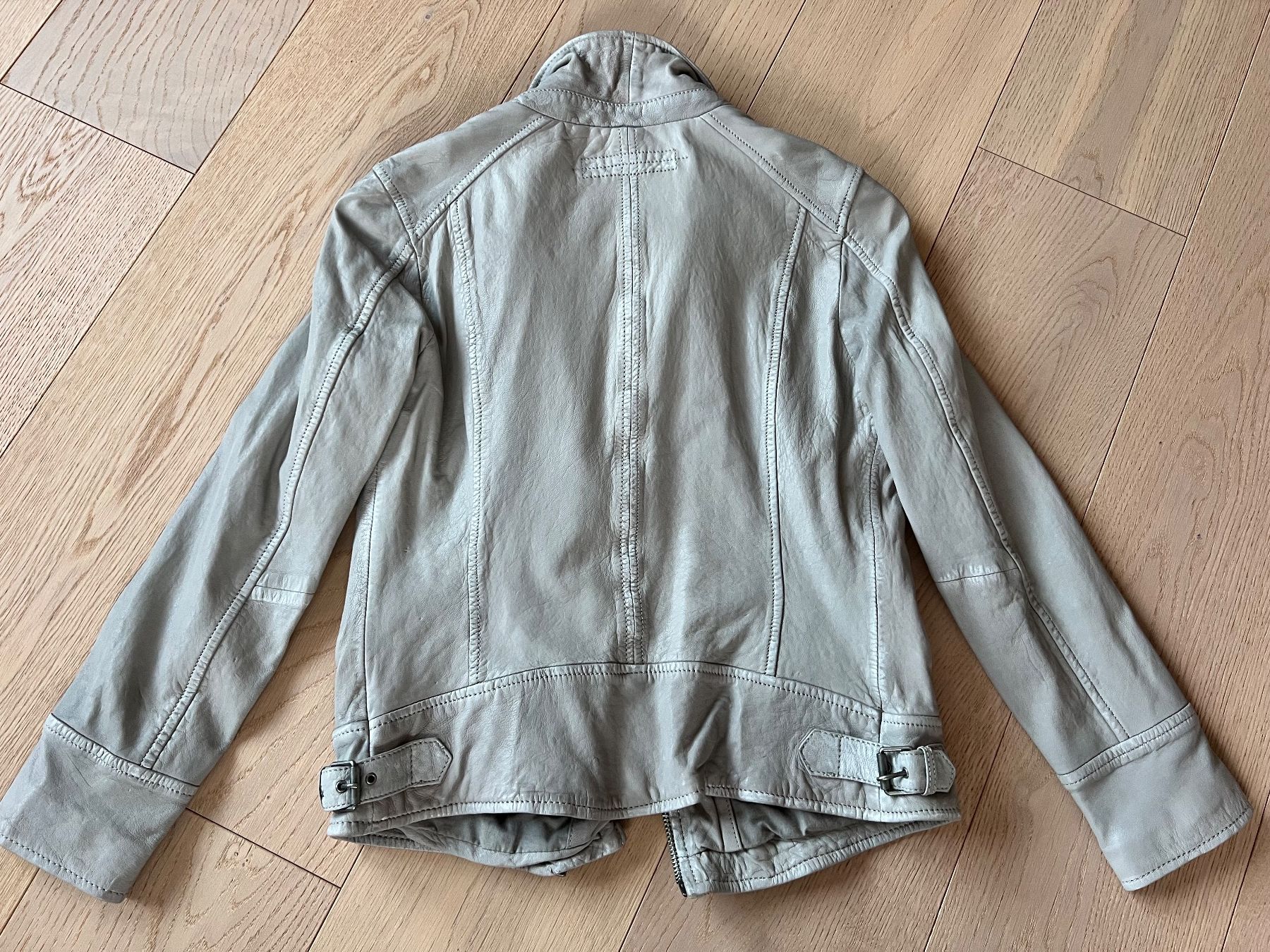 Jacken: Oakwood Lederjacke Gr. S hellgrau !!!Neuwertig!!! – Gebraucht aus Untereggen von alle27 3