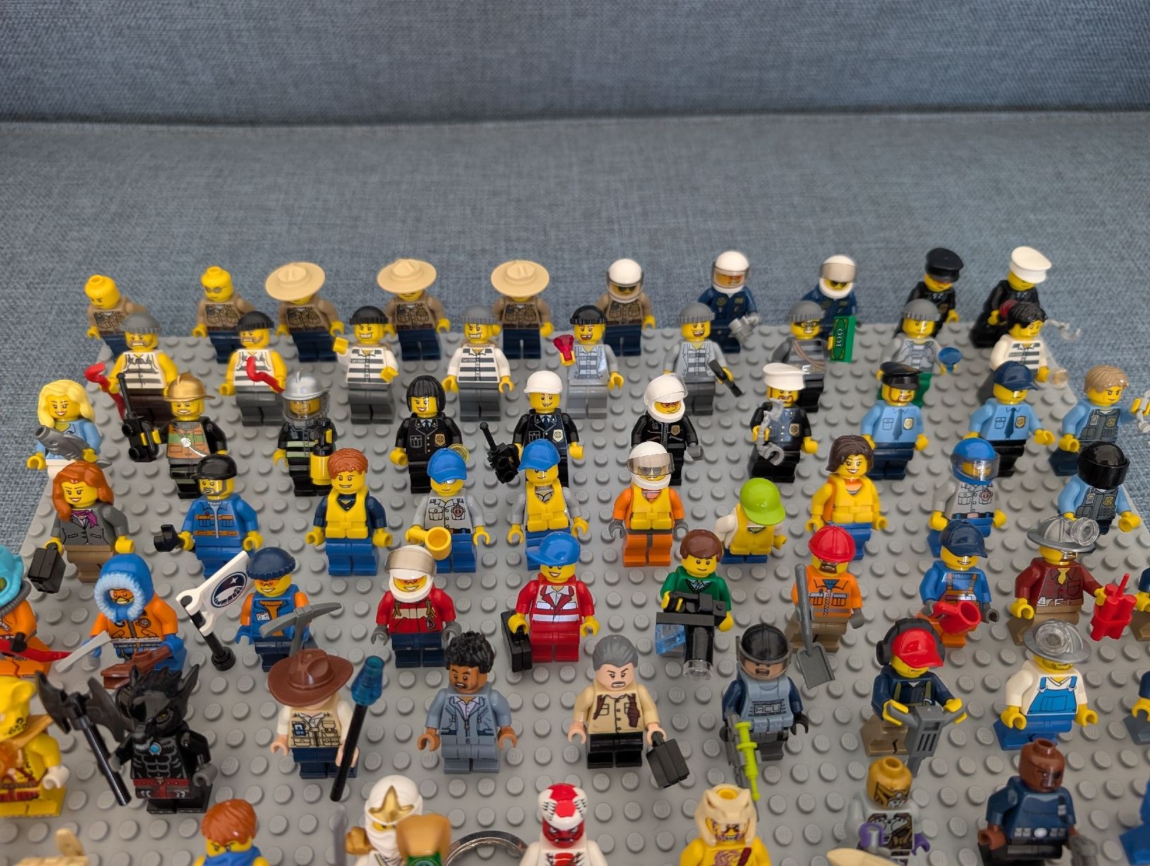 Lego Jeux de construction: Lego 75+ Minifiguren  – D'occasion à Zürich par pat_c76p 2