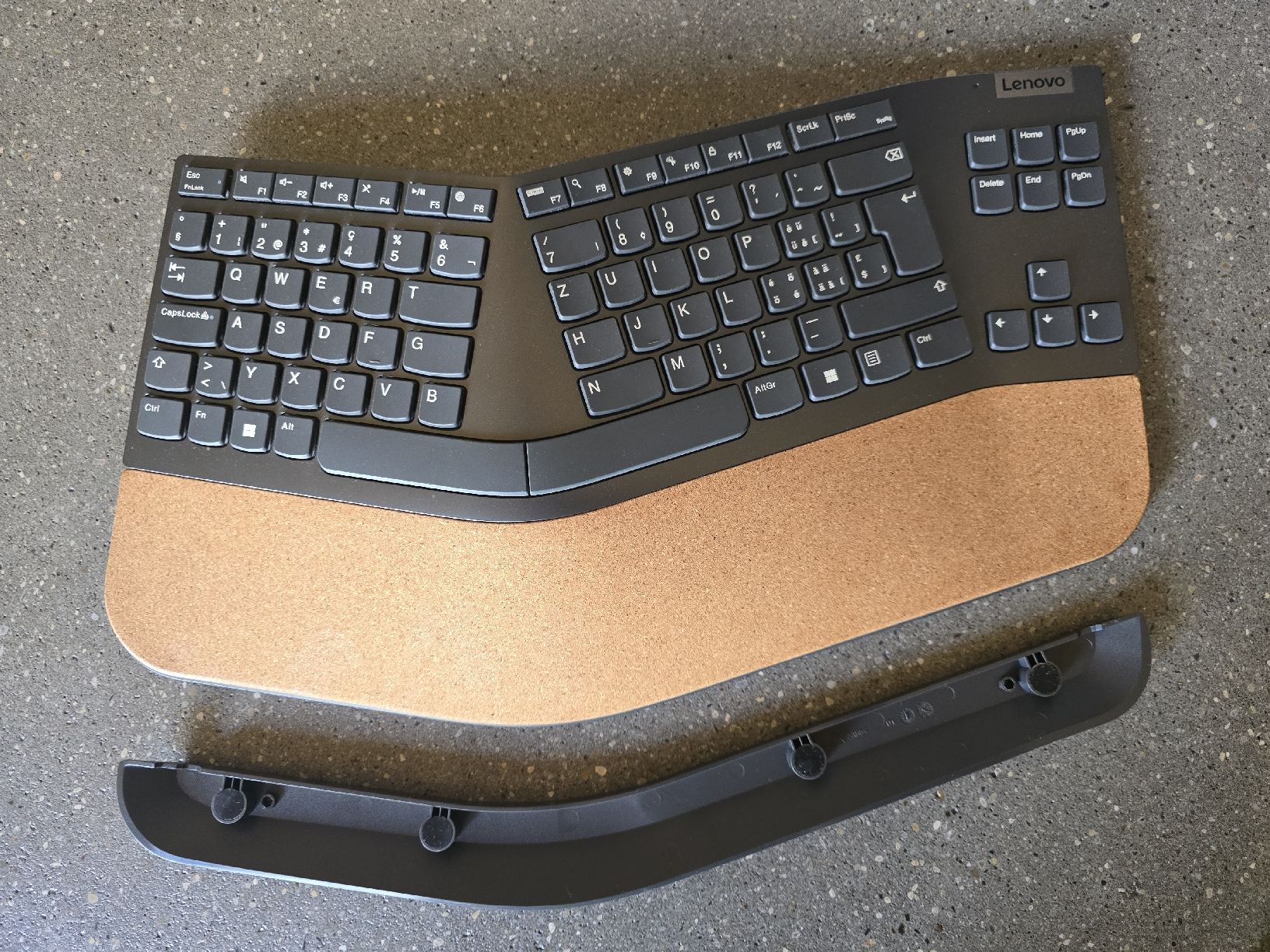 Lenovo Tastaturen: LENOVO Go Keyboard (CH) / Maus / Numeric Keypad – Neu (gemäss Beschreibung) aus Therwil von Kontrolle 1