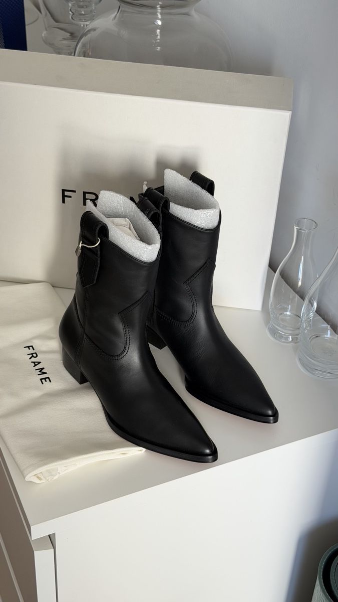 Damenschuhe: Frame leather boots  – Neu und originalverpackt aus Paradiso von viorea 1