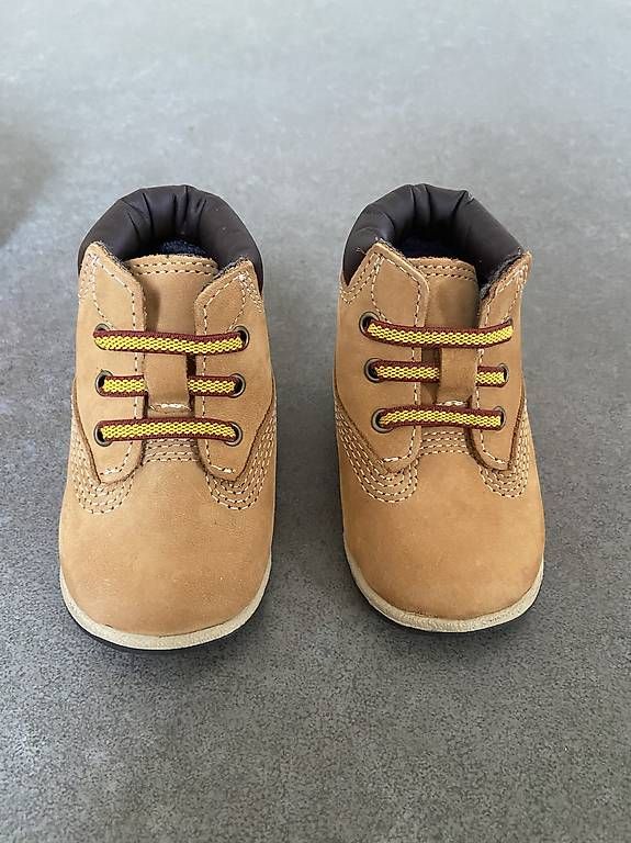 Scarpe per ragazzi: Chaussures timberland bébé neuves  – Usato da St-Sulpice VD venduto da bor_wtr2