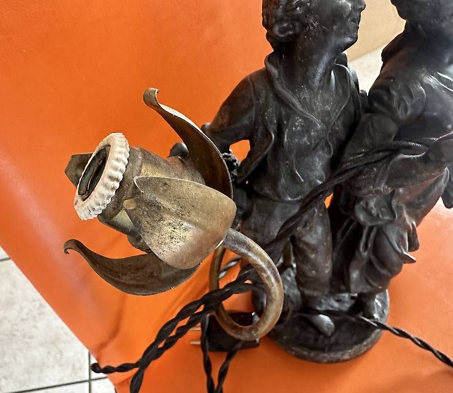 Lampes: Lampe statue ancienne – D'occasion à La Chaux-de-fonds par ccjp 3
