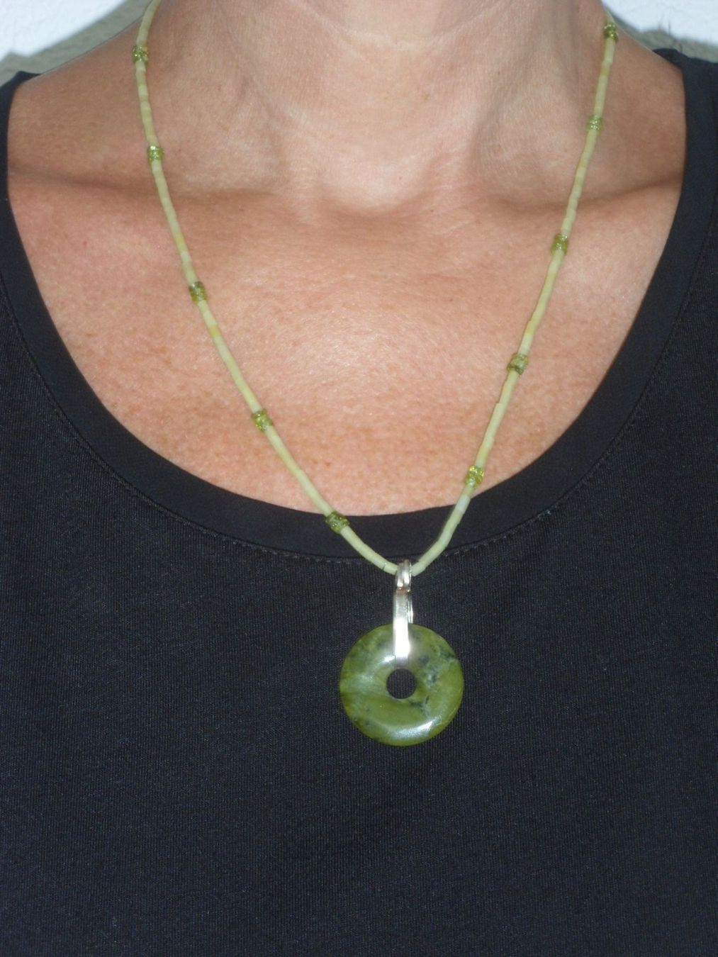 Catenine: Kette aus Serpentin PREISREDUKTION – Nuovo (secondo la descrizione) da Oberwil b. Zug venduto da roshan01 1
