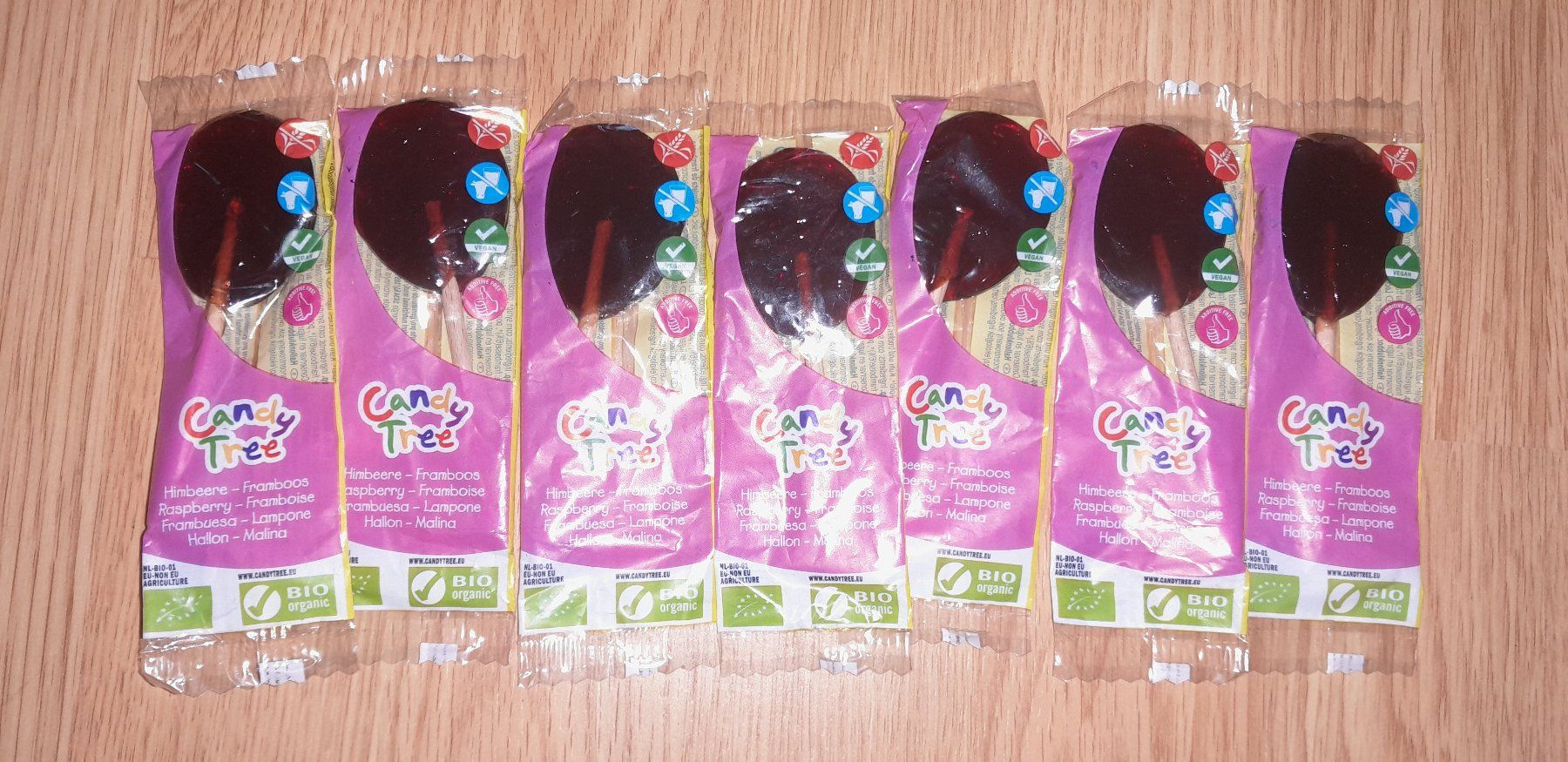 Lebensmittel & Spezialitäten: Candy Tree Lutscher Himbeere 7er Pack neu – Neu und originalverpackt aus Horgen von Amanda30