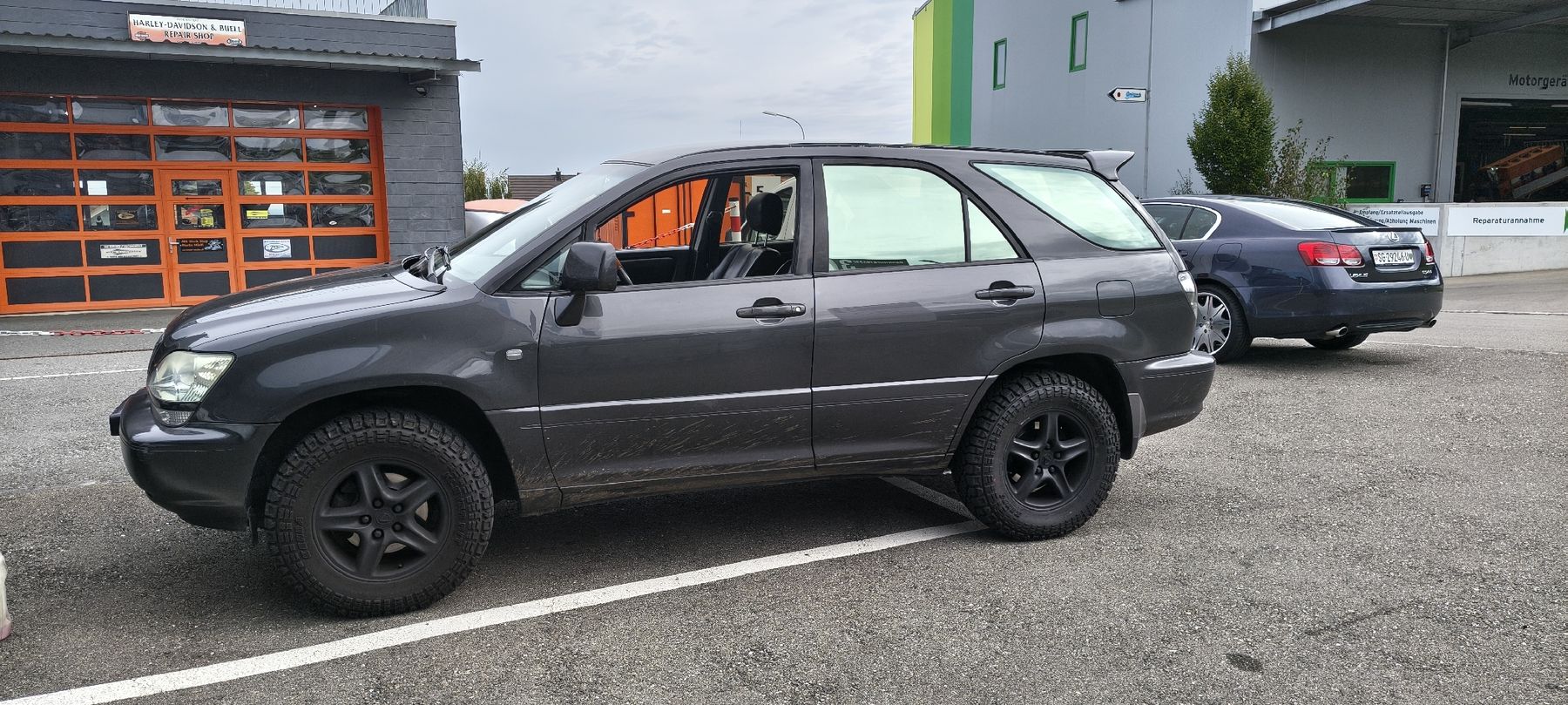 Lexus Autos: Lexus RX300  – Defekt aus Lömmenschwil von bmwfanatix