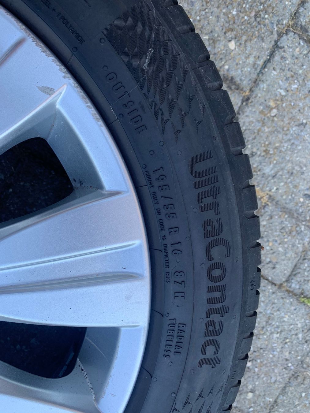 Citroën Pneumatici & Ruote complete: Kompletträder Citroën C3 Picasso 1.6 HDi – Usato da Frieswil venduto da J_Himself 3