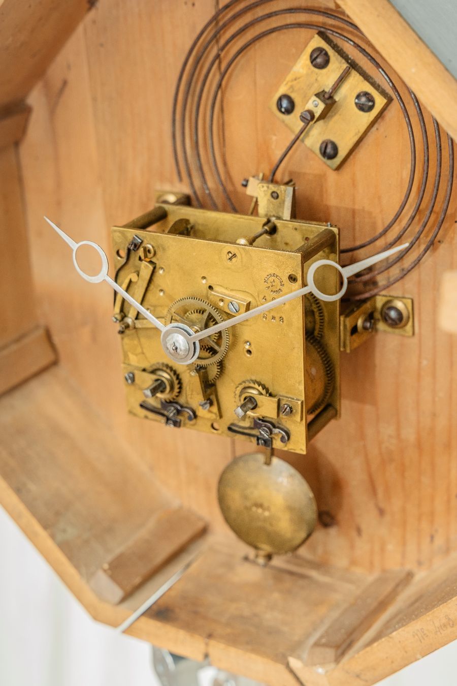 Orologi da terra & Orologi da parete: Skeleton Oeil de Boeuf Wall Clock from the XIX Century – Usato da Vevey venduto da Vintage_Analog_Goods 9