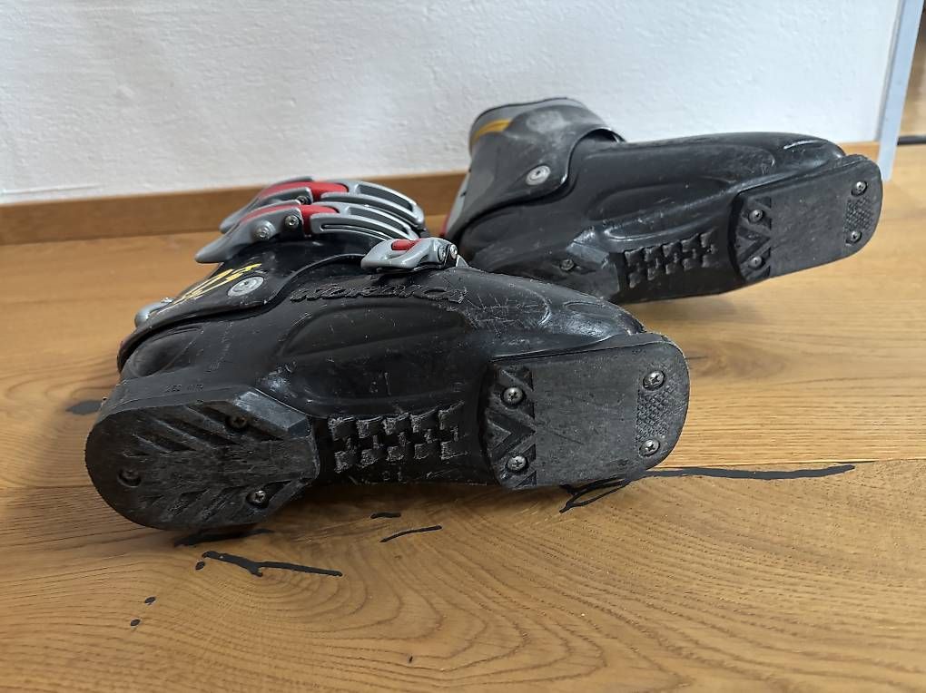 Nordica Scarpe per ragazzi: Kinder Skischuhe, Grösse 32/33 – Usato da Oberengstringen venduto da exmex 3