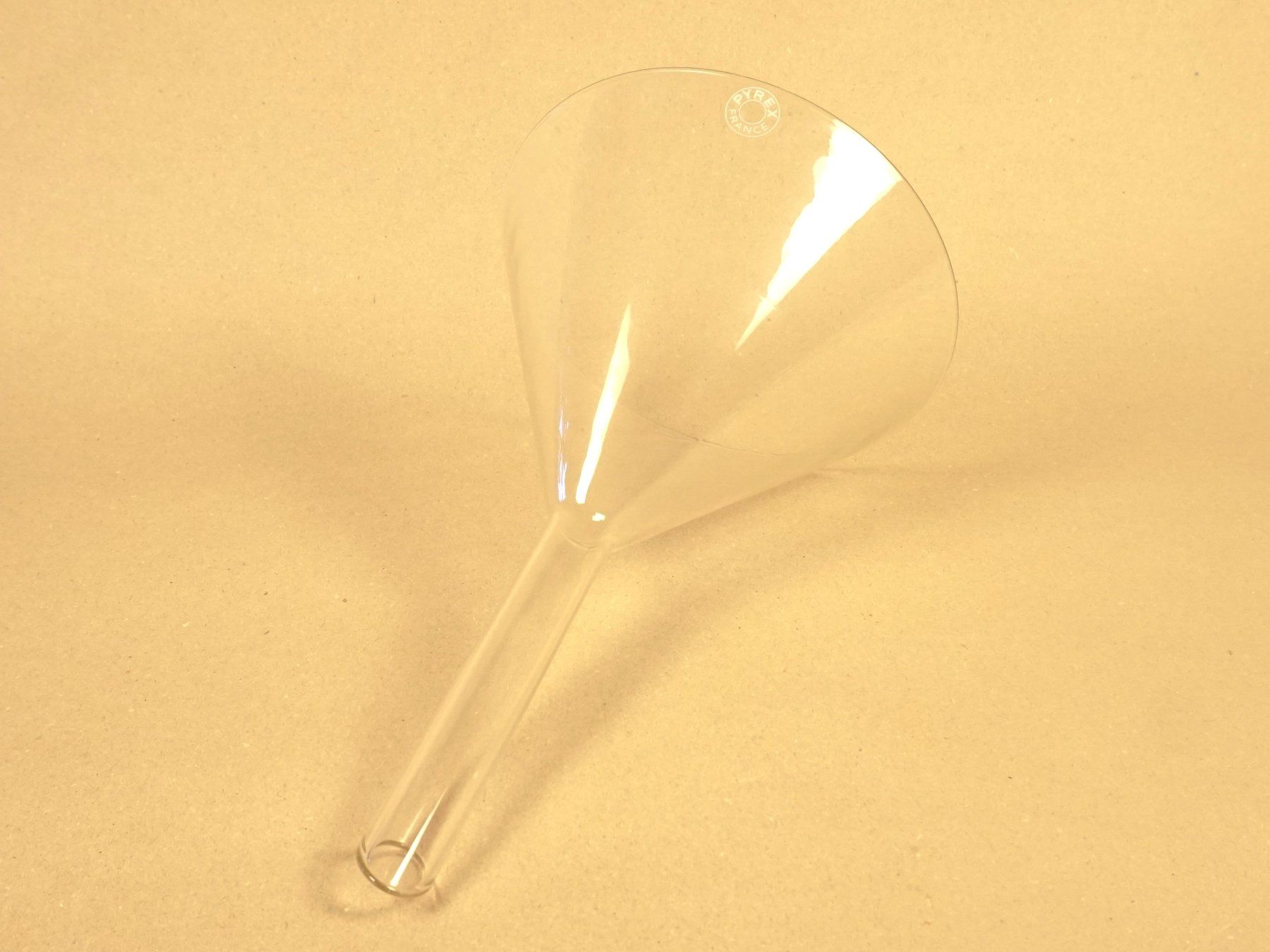Accessori da laboratorio: Pyrex Labortrichter 20cm – Usato da Pratteln venduto da Restwert_Pratteln 1
