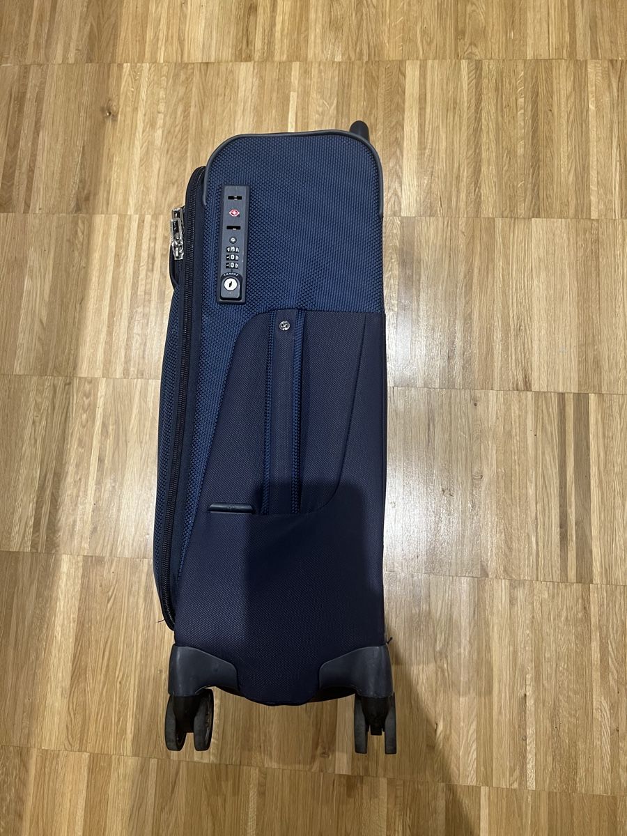 Samsonite Reisekoffer: Blue Samsonite cabin luggage – Defekt aus Adliswil von Marjin 1