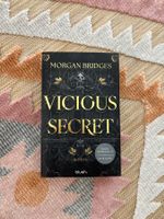 Buch "Vicious Secret" (Bridges) Dark Romance - neuwertig