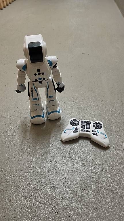 Giocattoli: Xtrem Bots Robbie Roboter / Gratisversand – Usato da Zürich venduto da Tornadorey 1