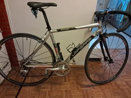 Vélo de route Lapierre aluminium Shimano Ultegra. Femme