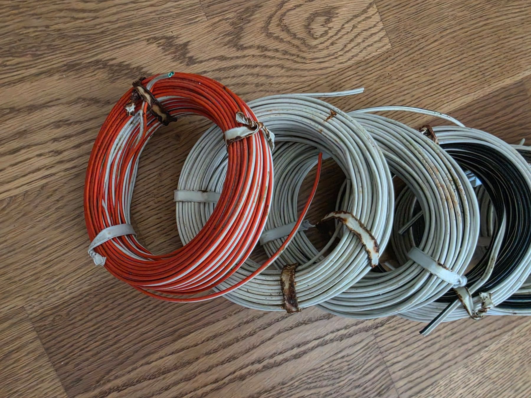 LGB Modellini di ferrovie: LGB Kabel (im Set - gem. Abbildung) – Usato da Zumikon venduto da chv_w96q 1
