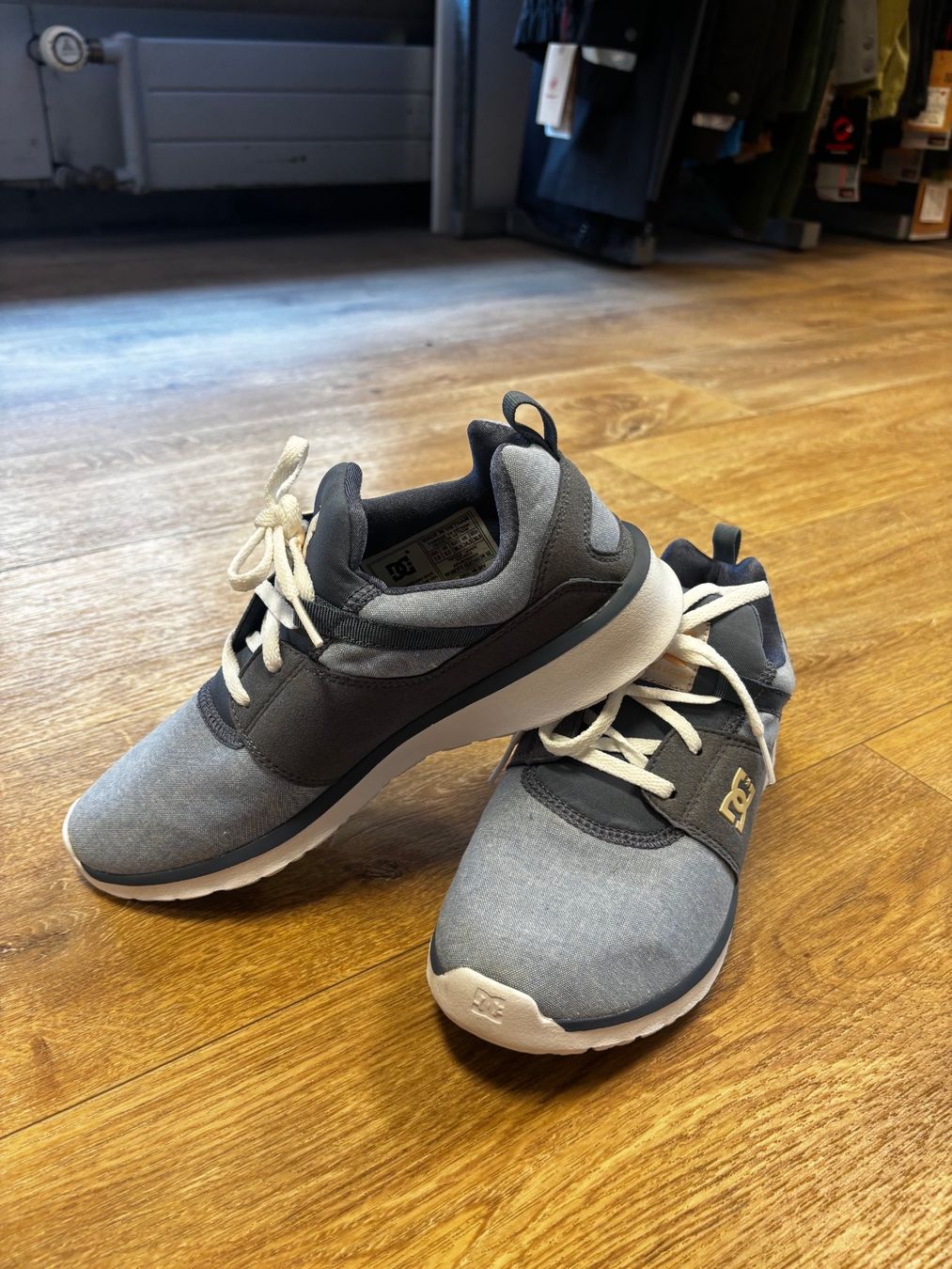 DC shoes Scarpe da donna: DC Schuhe Grösse 38.5  Sneaker neu Mod. Womens Heathrow – Nuovo (secondo la descrizione) da Thusis venduto da Strimer0 1
