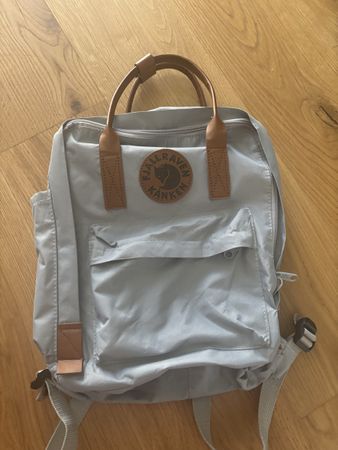 Rucksack Fjällräven Kånken grau beschädigt 47