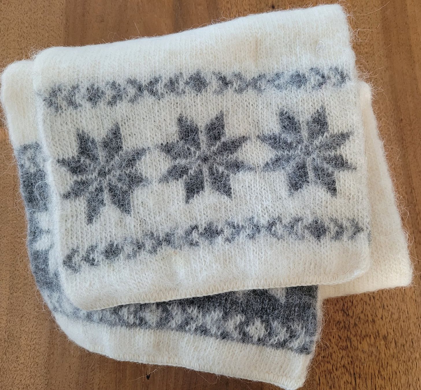 Foulard & Sciarpe: Orignal Isländischer Schal, superwarm – Usato da Oberuzwil venduto da rtr_wp6m 2