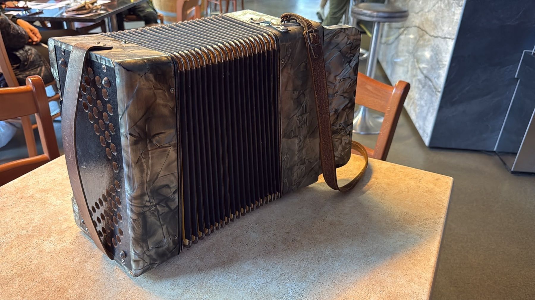 Hohner Strumenti musicali: Akkordeon Hohner - Vintage – Usato da Cugnasco venduto da tizianaq 4