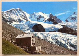 Tschiervahütte SAC mit Piz Bernina und Scerscen