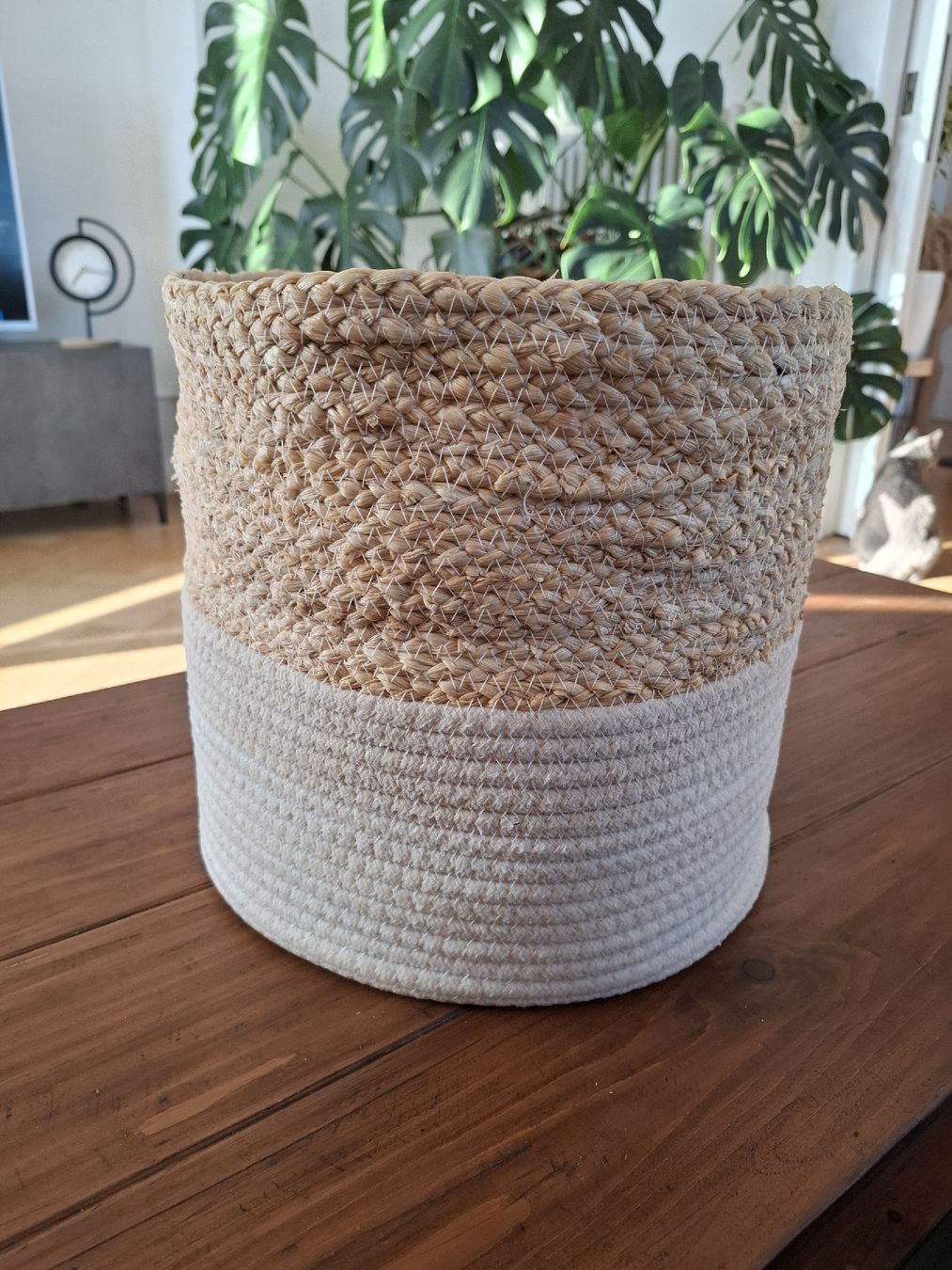 Vasi per fiori: Panier (cache-pot) en corde bicolore 27 cm – Usato da Neuchâtel venduto da FloKo88