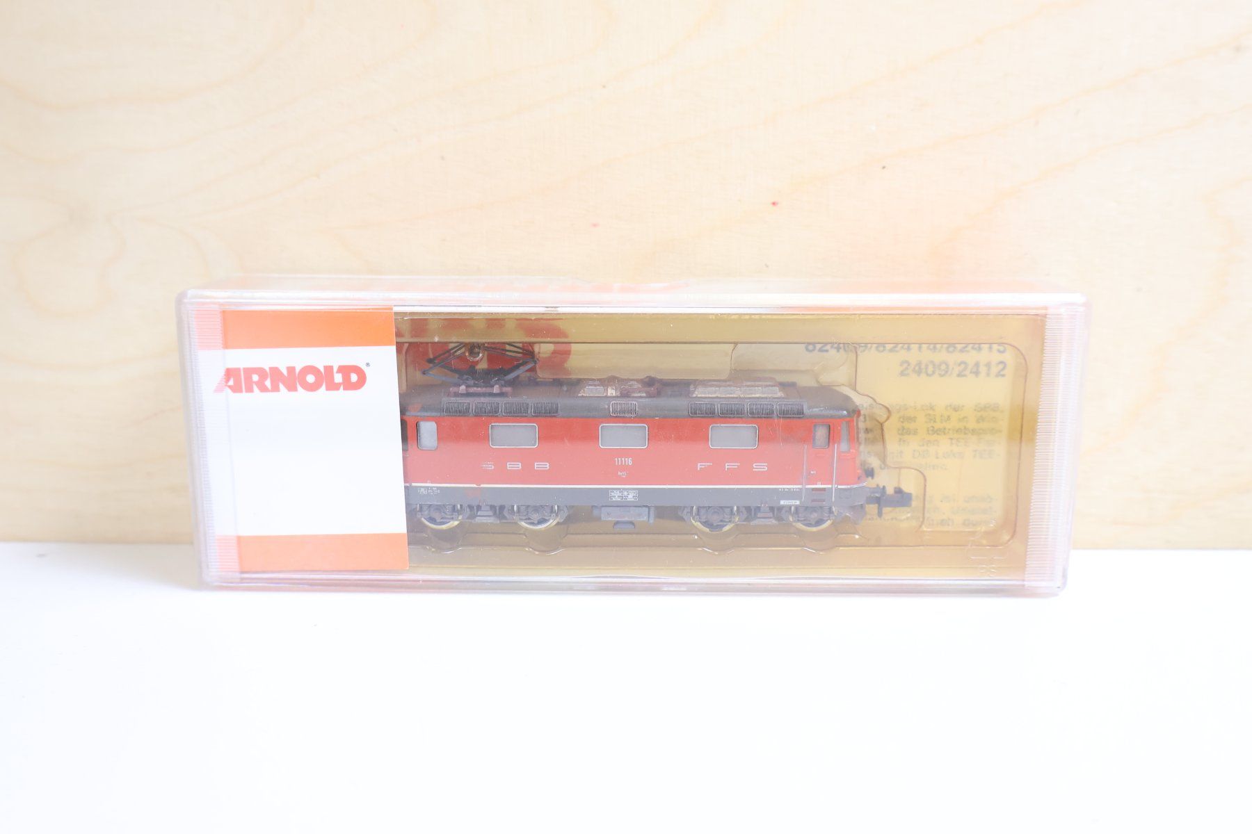 Trix Modellini di ferrovie: Minitrix SBB Re 4/4 E-Lok Rot - Spur N – Usato da Winterthur venduto da Monstera 9