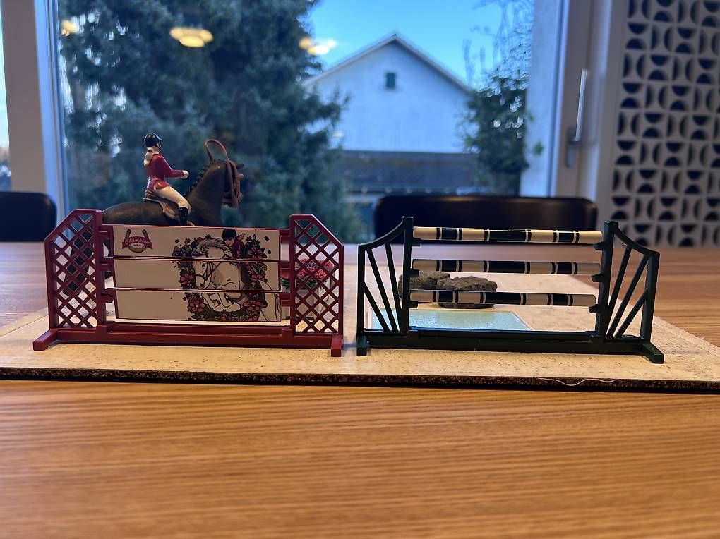 Giocattoli: Schleich Springreiter – Usato da Allschwil venduto da zena06 2