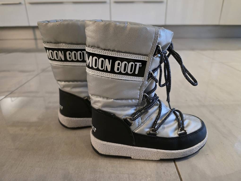 Schuhe für Jungen: Moon boot n 30  bambina – Gebraucht aus Davesco-Soragno von gia_l9fy