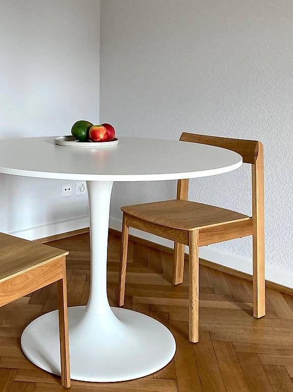 Sedie: 2 Stühle FORM&REFINE – Usato da Basel venduto da rthwbr