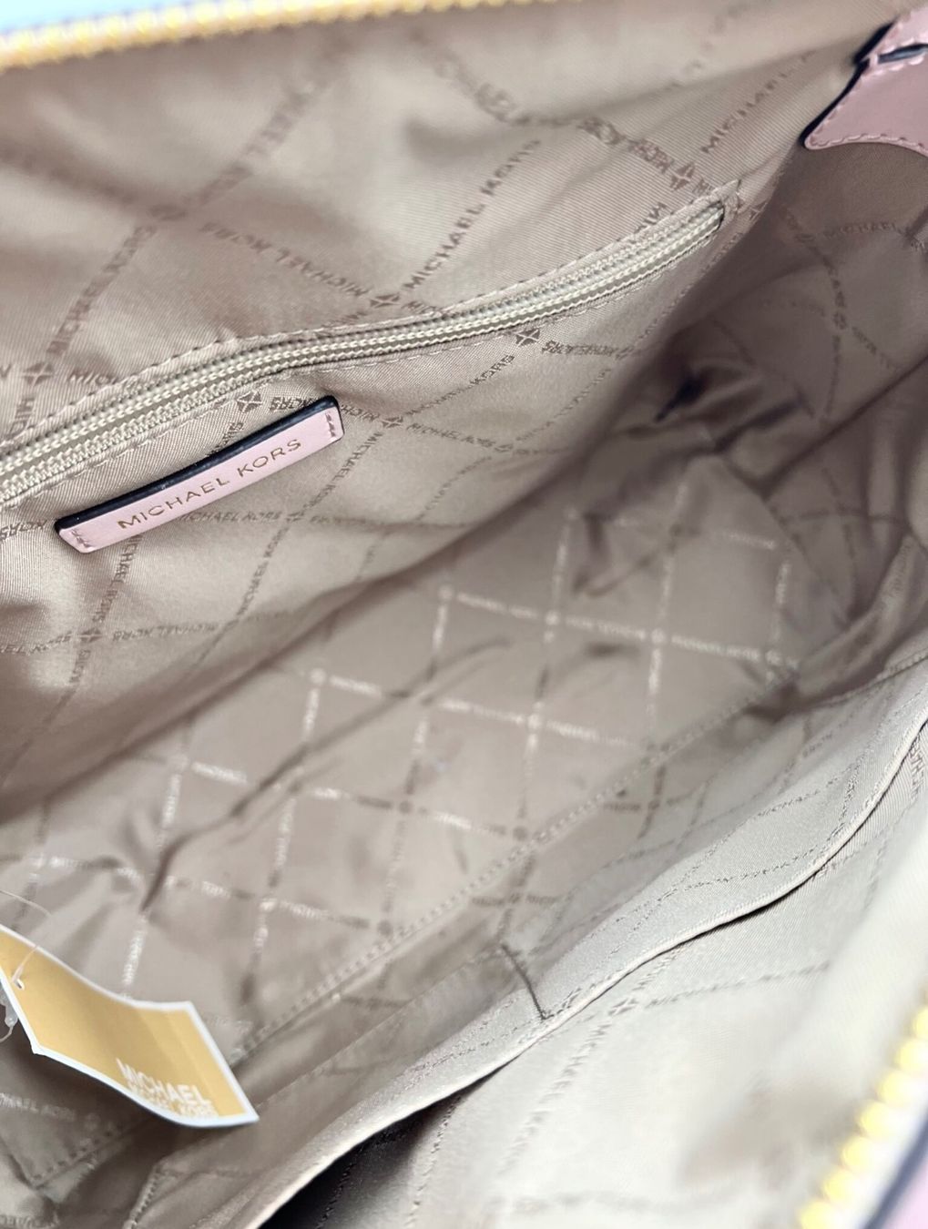 Michael Kors Borse da donna: Michael Kors Mercer powder blush – Nuovo e nell'imballaggio originale da Wiedlisbach venduto da Sistershop 6