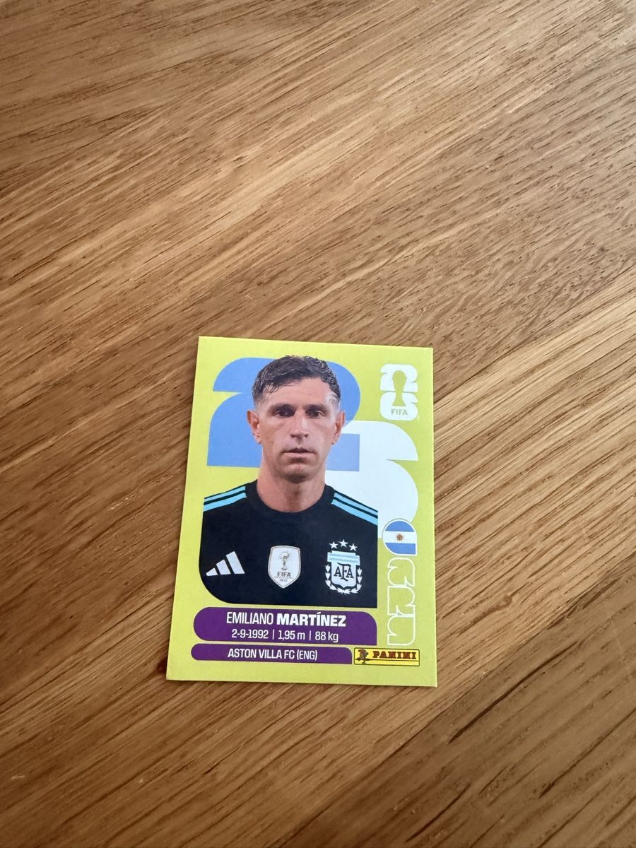 Panini Cartes à collectionner: WM 2026 Sticker Emiliano Martinez ARG 2 – Neuf avec emballage d'origine à Dübendorf par Nemo_0