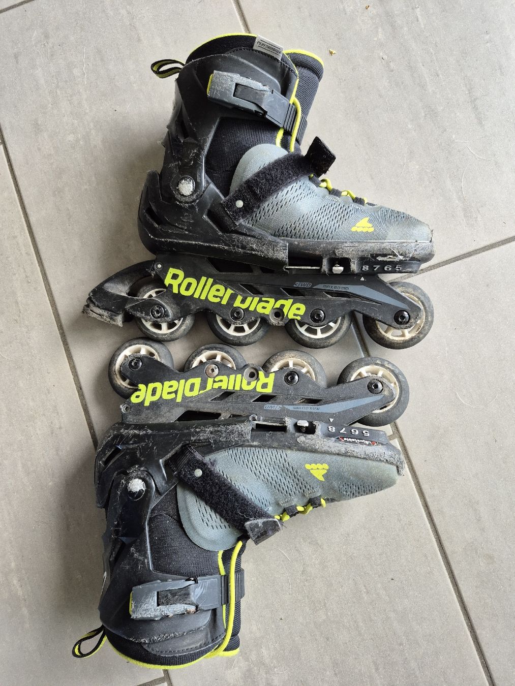 Pattini in linea & Pattini a rotelle: Rollerskates Kinder Gr. verstellbar 35.5 - 40.5 – Usato da Utzenstorf venduto da Nad98 1