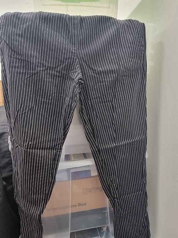 Hosen: Kochhose – Gebraucht aus Oetwil am See von val_sbf2