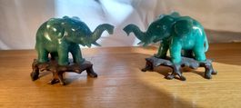 Paire d'éléphants sur support en bois