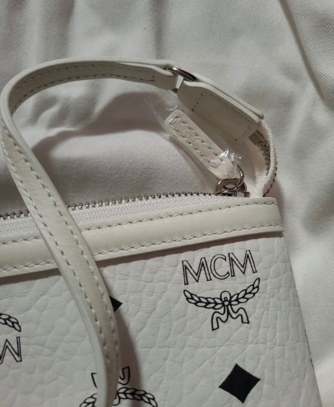 Mcm Taschen für Damen: MCM Pochette weiss – Neu (gemäss Beschreibung) aus Triesen von atos87 2
