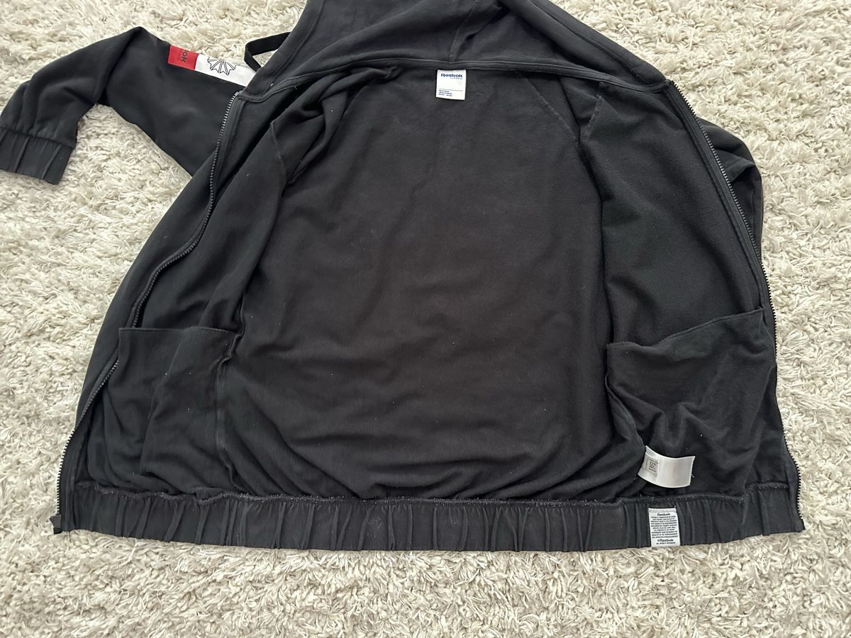 Reebok Maglioni & Felpe: Reebok Hoodie Gr.XS – Usato da Bern venduto da BrandVilla 3