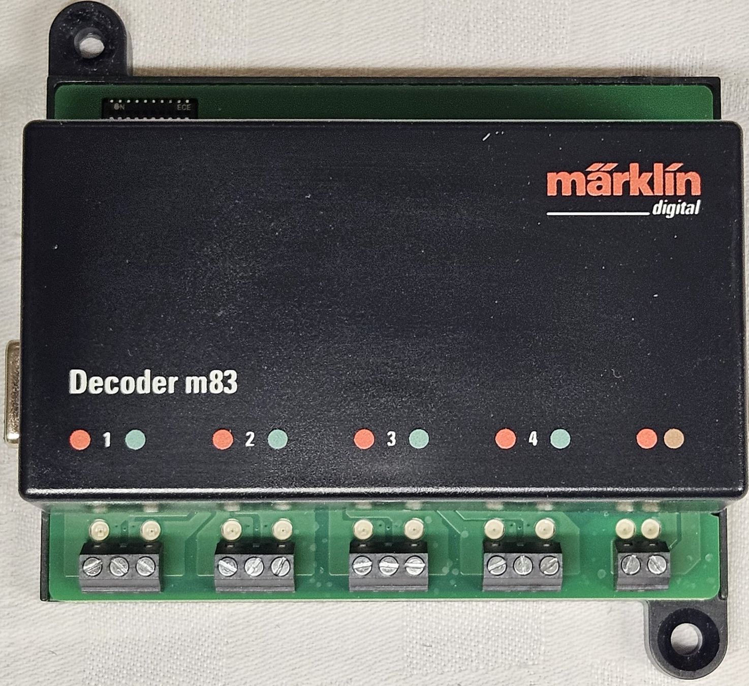 Märklin Modelleisenbahnen: Märklin 60832 Decoder m 83 Schalten von Weichen, Signalen – Neu und originalverpackt aus Breitenbach von  2
